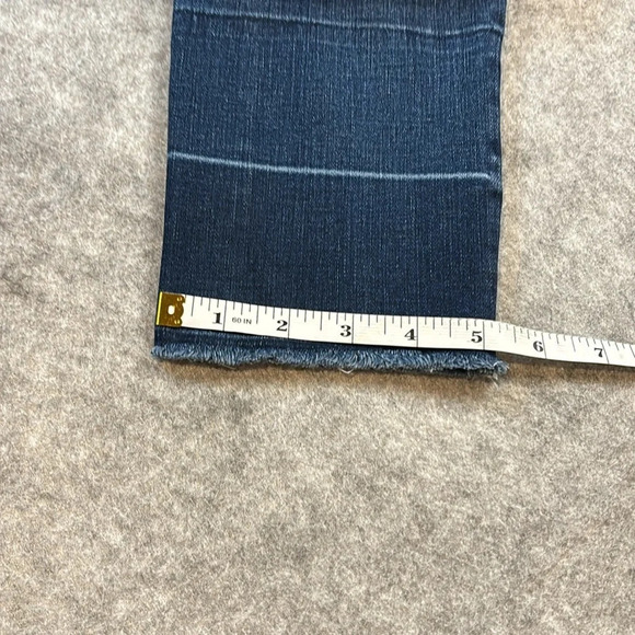 AG Jeans, The Stilt  Crop Cigarette Skinny. Size 27. - Picture 3 of 13